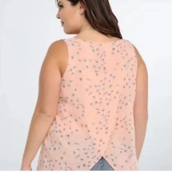 Torrid Brand Women's 00 Peach Floral Bubble Hem Chiffon Blouse Button Front - Picture 2 of 6